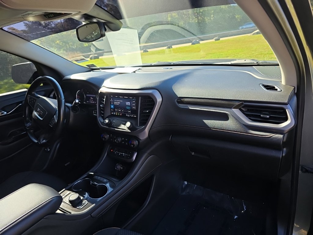 Used 2022 GMC Acadia AT4 w/ Trailering Package AWD/4WD image 19