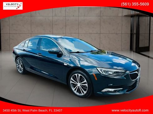 Used 2018 Buick Regal Preferred w/ Driver Confidence Package #1 AWD/4WD image 1