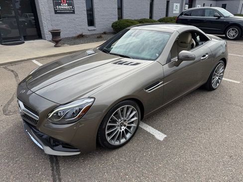 Used 2018 Mercedes-Benz SLC 300 image 40
