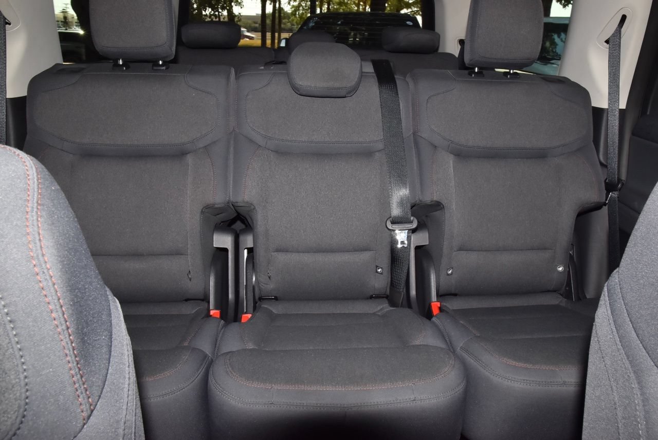 Used 2025 Ford Expedition Active RWD image 21