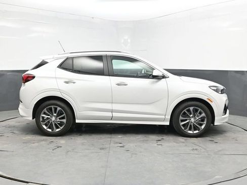 Used 2022 Buick Encore GX Preferred w/ Sport Touring Package FWD image 8
