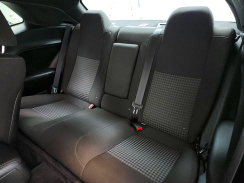 Used 2018 Dodge Challenger R/T Scat Pack RWD image 22