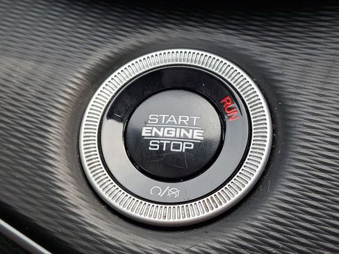 Used 2024 Jeep Grand Cherokee Laredo X image 21