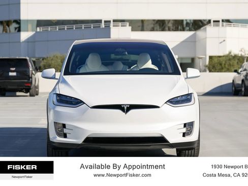 Used 2018 Tesla Model X 100D image 2