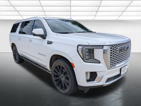 Used 2023 GMC Yukon XL Denali AWD/4WD image 1