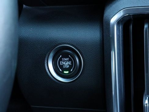 Used 2024 GMC Acadia Elevation image 19