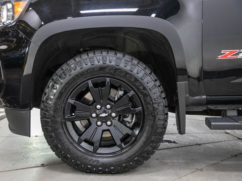 Used 2022 Chevrolet Colorado Z71 w/ Z71 Midnight Edition AWD/4WD image 28