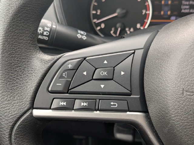 Used 2022 Nissan Altima 2.5 SV FWD image 23