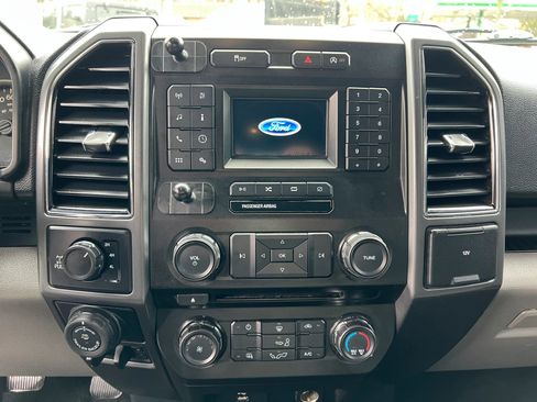 Used 2018 Ford F150 XLT w/ Max Trailer Tow Package image 12