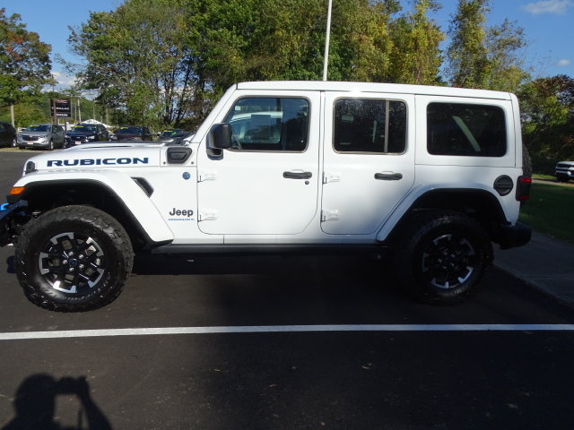 Certified 2024 Jeep Wrangler Unlimited Rubicon 4xe AWD/4WD image 21