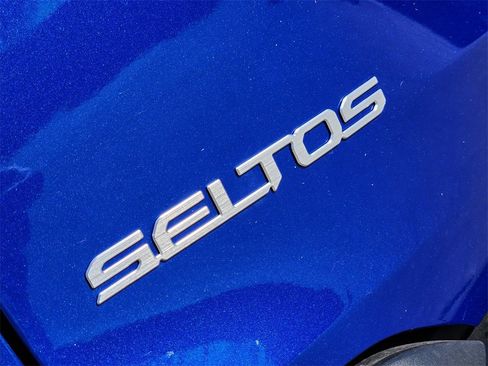 New 2026 Kia Seltos S image 8