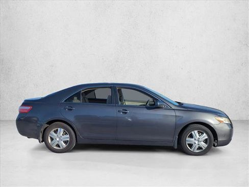 Used 2007 Toyota Camry LE image 4