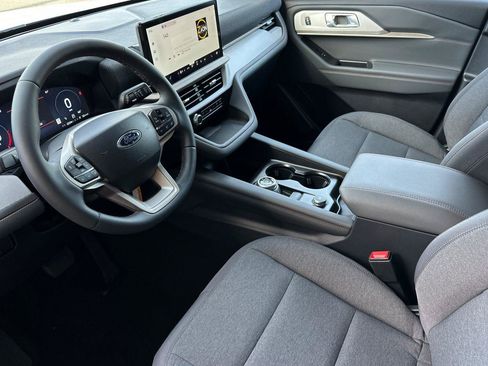 New 2026 Ford Explorer Active image 7