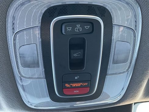 Used 2025 Hyundai Elantra SEL image 20