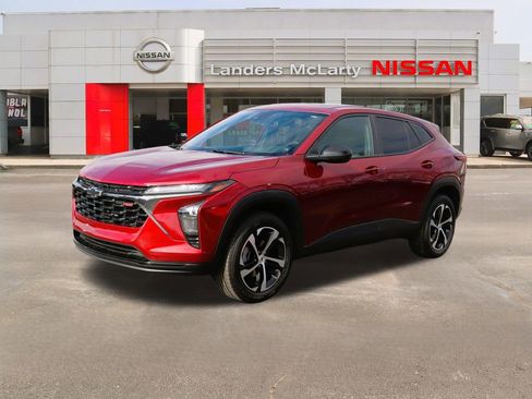 Used 2025 Chevrolet Trax RS w/ Sunroof Package image 7