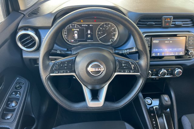 Used 2025 Nissan Versa SV FWD image 18