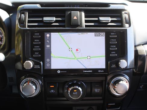 Used 2020 Toyota 4Runner TRD Off-Road image 11