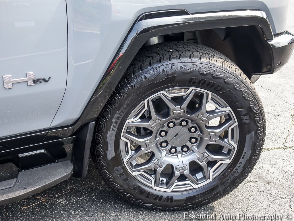 Used 2025 GMC Hummer EV 3X AWD/4WD image 11