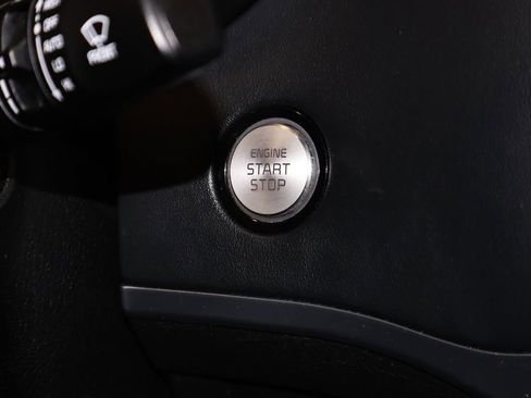 Used 2018 Kia Stinger GT1 AWD/4WD image 28