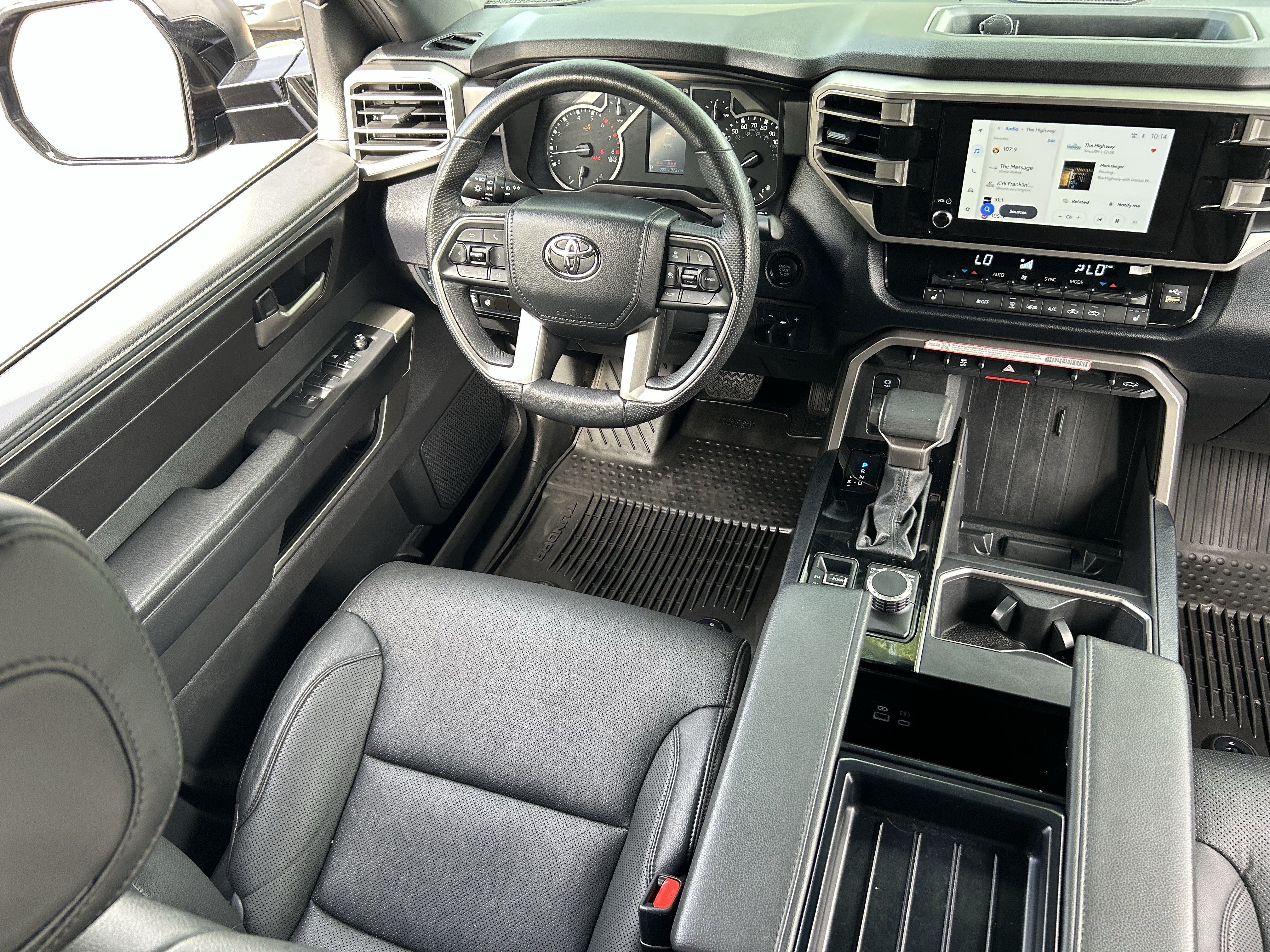Used 2025 Toyota Tundra SR5 w/ SR5 Premium Package AWD/4WD image 12