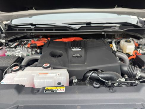 Used 2026 Toyota Sequoia Platinum image 10