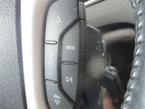 Used 2012 Chevrolet Traverse LT FWD image 35