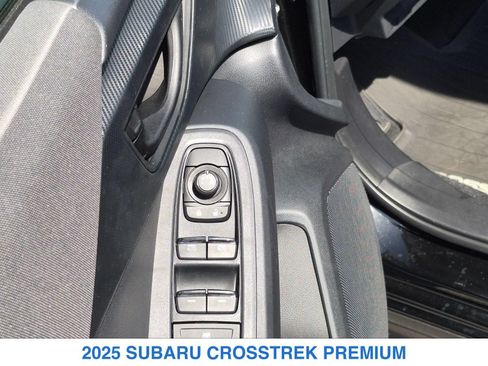Used 2025 Subaru Crosstrek 2.5i Premium AWD/4WD image 12