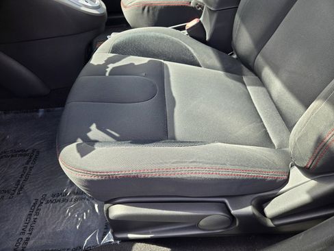 Used 2007 Nissan Sentra SE-R w/ Sunroof Pkg FWD image 17