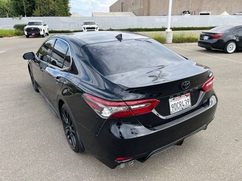 Used 2023 Toyota Camry XSE FWD image 5