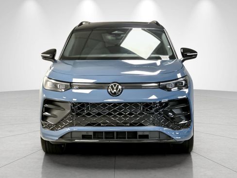 New 2026 Volkswagen Tiguan SE R-Line AWD/4WD image 8