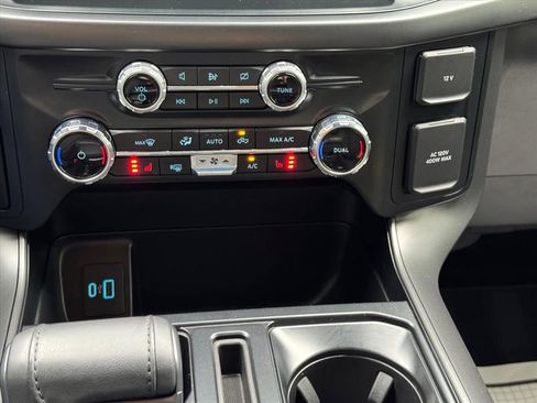 Used 2024 Ford F150 XLT w/ Equipment Group 302A MID RWD image 20