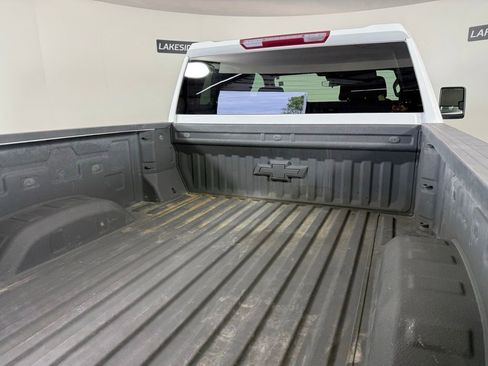 Used 2024 Chevrolet Silverado 2500 LT AWD/4WD image 14