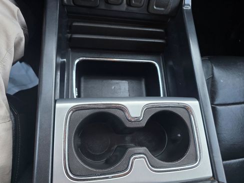 Used 2018 GMC Sierra 1500 SLT image 40