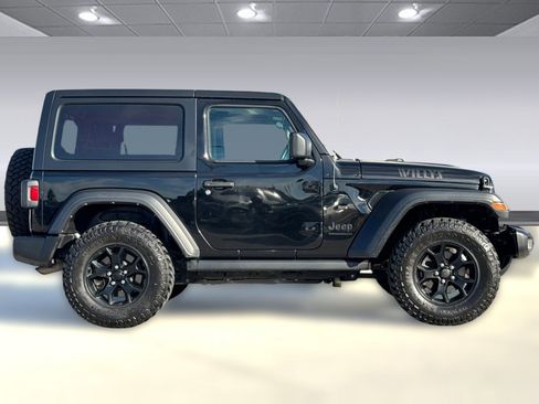 Used 2022 Jeep Wrangler Willys image 2