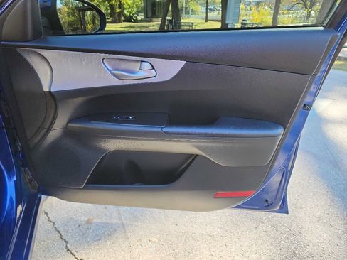 Used 2022 Kia Forte LXS image 33