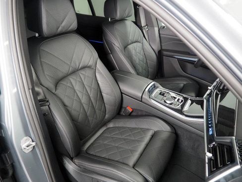 Used 2026 BMW X5 sDrive40i image 2