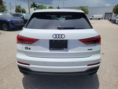 Certified 2025 Audi Q3 2.0T Premium Plus w/ Premium Plus Package AWD/4WD image 6