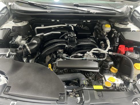 Used 2025 Subaru Outback Premium AWD/4WD image 24