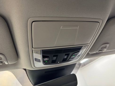 Certified 2025 Acura MDX SH-AWD image 33