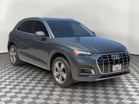 Used 2023 Audi Q5 2.0T Premium w/ Convenience Package AWD/4WD image 7