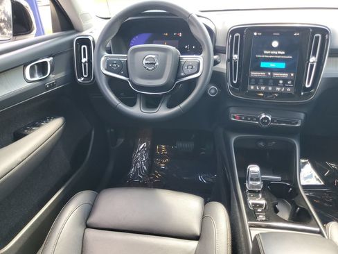 Certified 2024 Volvo XC40 B5 Plus AWD/4WD image 15