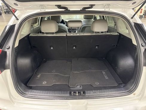 Used 2020 Kia Niro Touring image 12