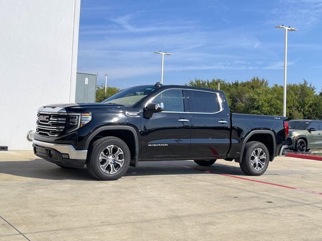 Used 2025 GMC Sierra 1500 SLT AWD/4WD image 2