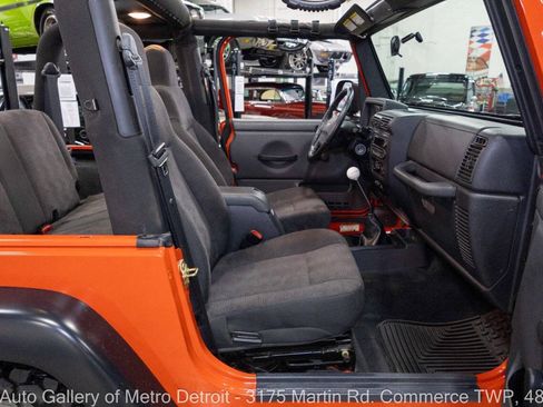 Used 2005 Jeep Wrangler Rubicon AWD/4WD image 39