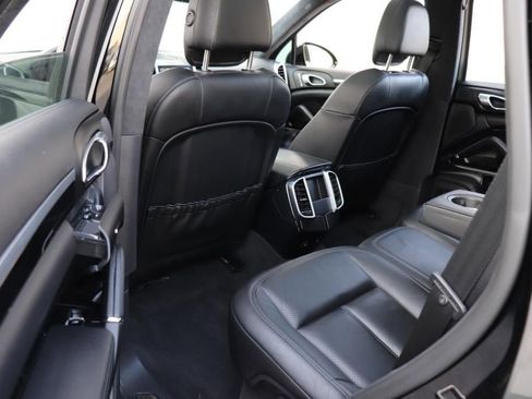 Used 2017 Porsche Cayenne GTS image 18