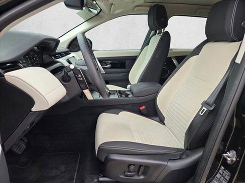 Used 2024 Land Rover Discovery Sport S image 17