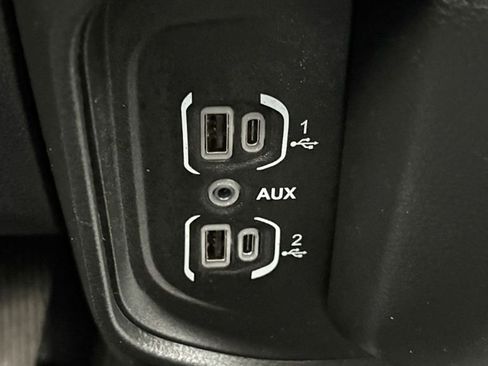 Used 2022 RAM 1500 Tradesman w/ Tradesman Group image 31