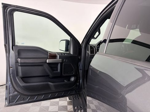 Used 2017 Ford F150 Raptor w/ Equipment Group 802A Luxury AWD/4WD image 10