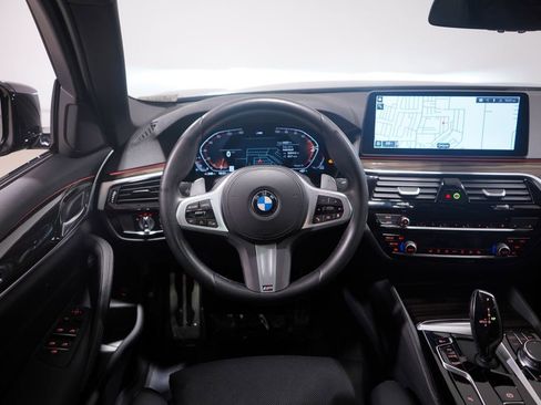 Used 2023 BMW 540i w/ M Sport Package image 11