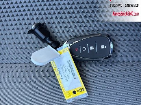 Used 2025 Chevrolet Trax LT image 39